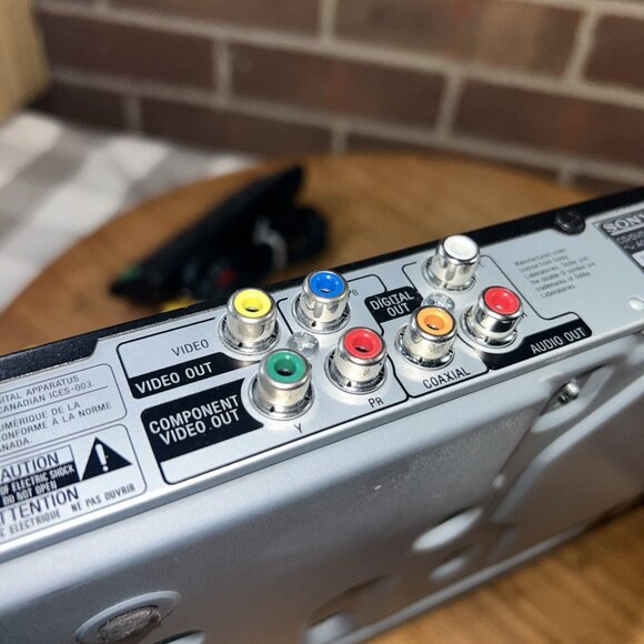 Sony CD/DVD Player Model DVP-SR200P With Remote AV Cables Dolby Tested Works - Picture 5 of 6